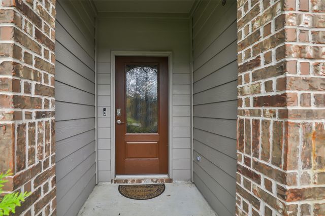2514 S Colosseum Court, New Caney, TX 77357