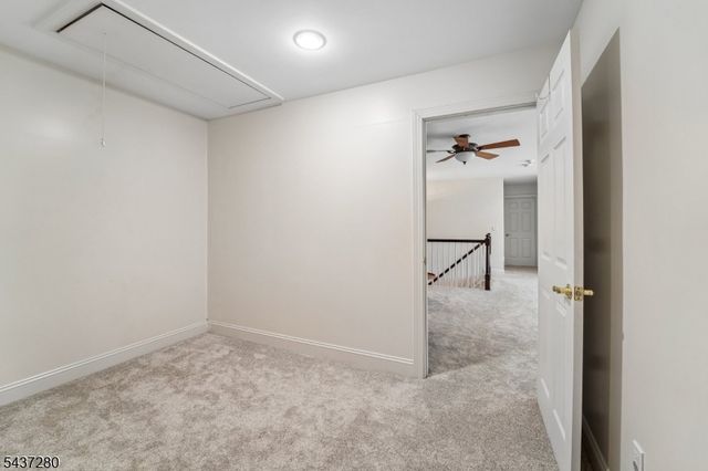 76 Schindler Way, Fairfield Twp., NJ 07004
