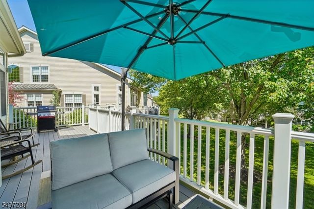 76 Schindler Way, Fairfield Twp., NJ 07004