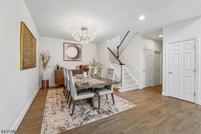 76 Schindler Way, Fairfield Twp., NJ 07004