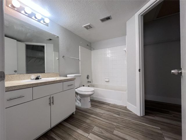 2210 GRAND CAYMAN COURT 1736, Kissimmee, FL 34741