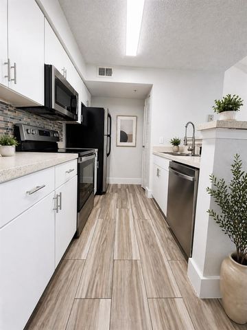 2210 GRAND CAYMAN COURT 1736, Kissimmee, FL 34741