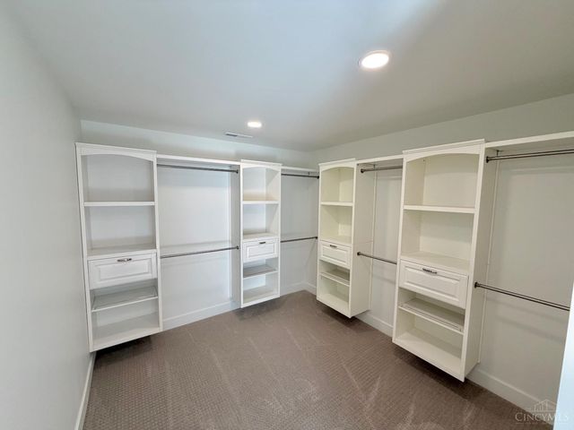7807 Dee Street, Madeira, OH 45243