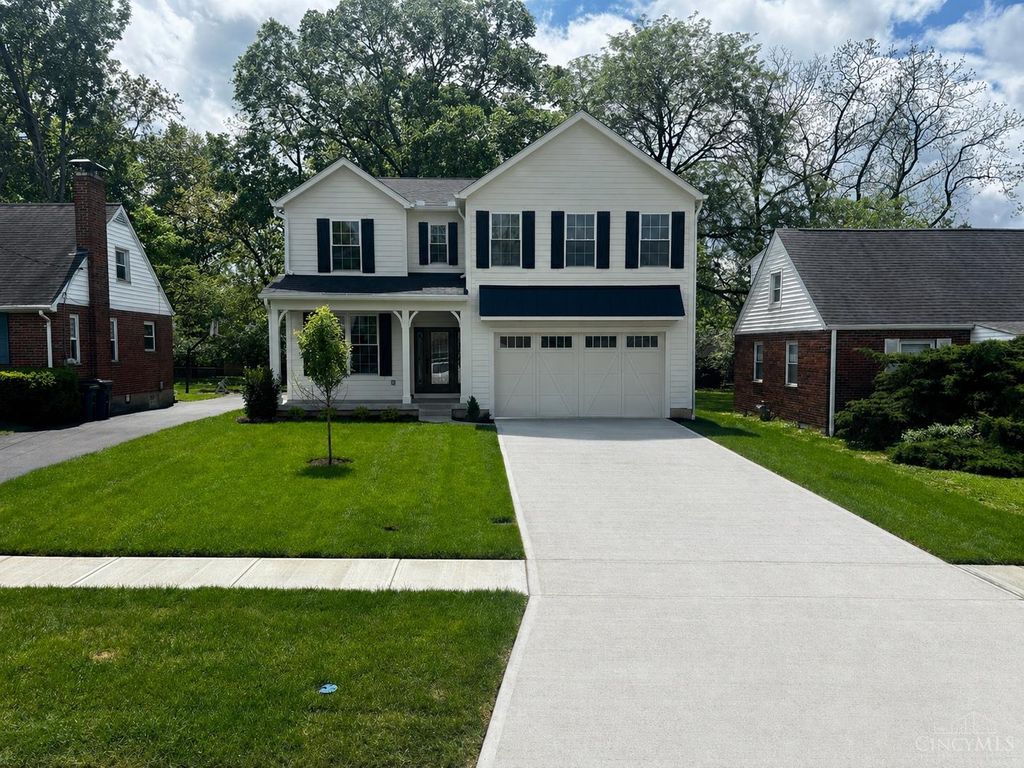 7807 Dee Street, Madeira, OH 45243