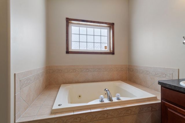 7800 Eider Avenue, Hobart, IN 46342