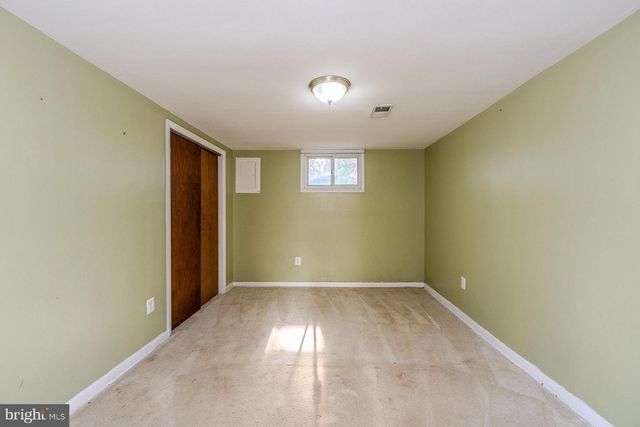 1712 N CULPEPER ST, Arlington, VA 22207