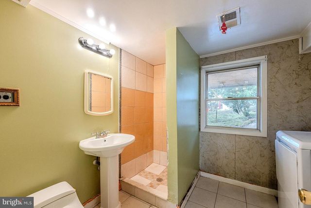 1712 N CULPEPER ST, Arlington, VA 22207