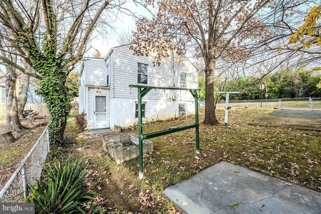 1712 N CULPEPER ST, Arlington, VA 22207