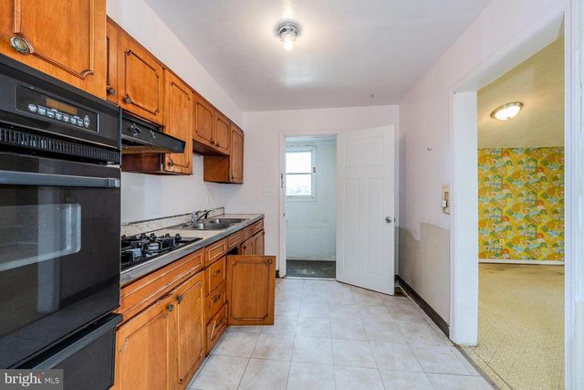 1712 N CULPEPER ST, Arlington, VA 22207