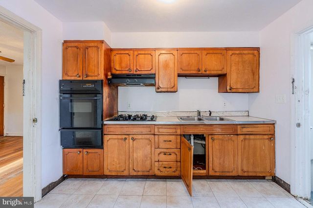 1712 N CULPEPER ST, Arlington, VA 22207