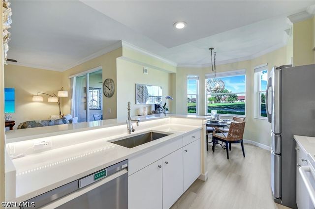 2690 Cypress Trace CIR 3212, Naples, FL 34119