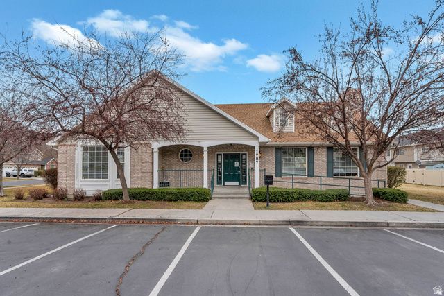 986 N INDEPENDENCE AVE, Provo, UT 84604