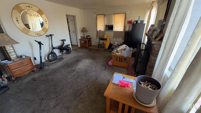 625 White Lane, Bakersfield, CA 93307