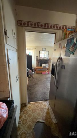 625 White Lane, Bakersfield, CA 93307