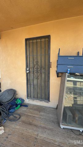 625 White Lane, Bakersfield, CA 93307