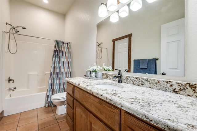 5855 Western Star Drive, Justin, TX 76247