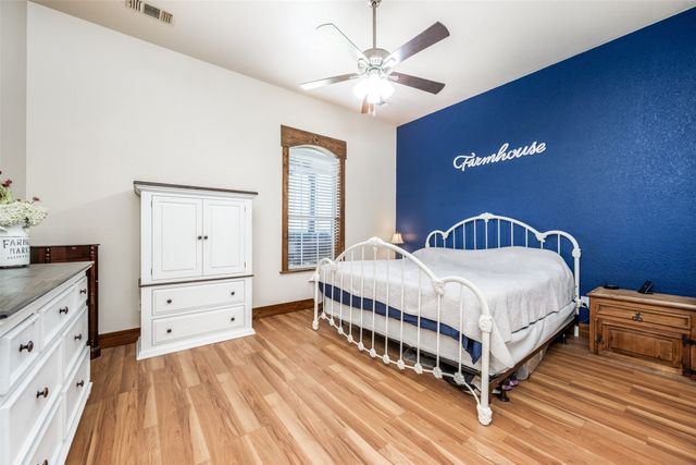 5855 Western Star Drive, Justin, TX 76247