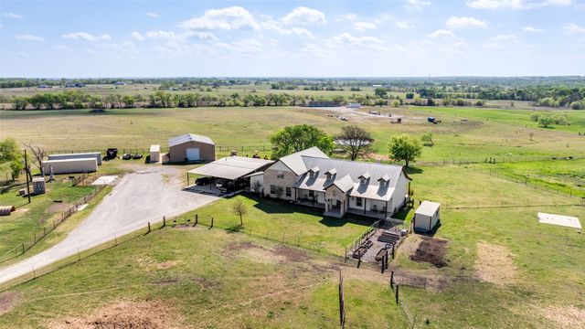 5855 Western Star Drive, Justin, TX 76247