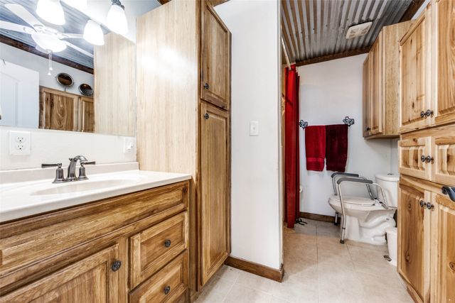 5855 Western Star Drive, Justin, TX 76247