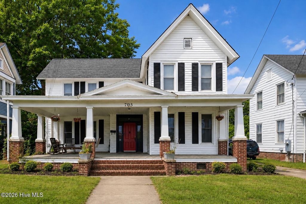 705 N Road Street, Elizabeth City, NC 27909