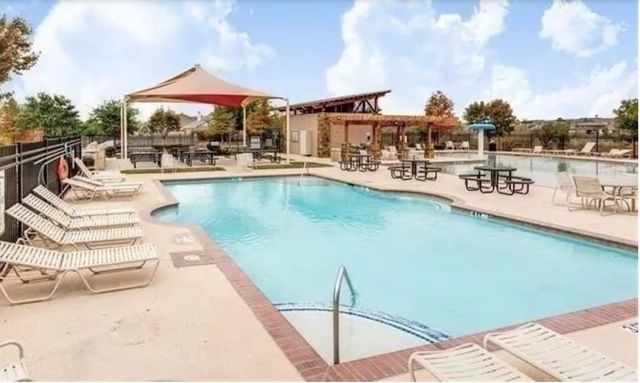 8532 Minturn Drive, Fort Worth, TX 76131