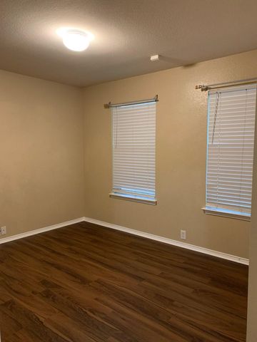 8532 Minturn Drive, Fort Worth, TX 76131