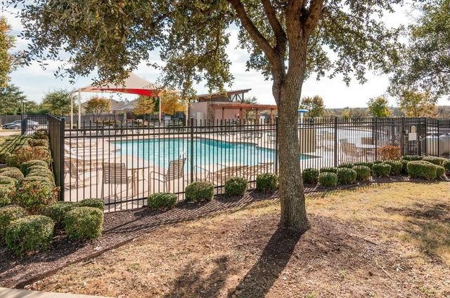 8532 Minturn Drive, Fort Worth, TX 76131