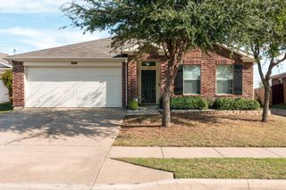8532 Minturn Drive, Fort Worth, TX 76131