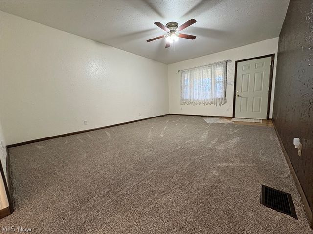 222 High Street, Senecaville, OH 43780