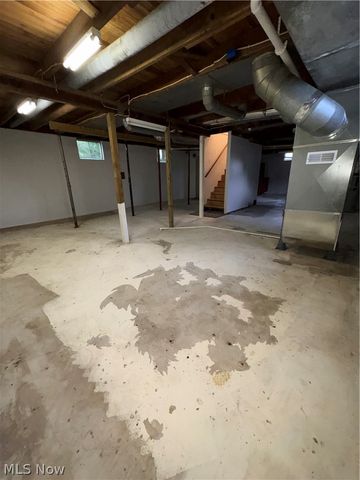 222 High Street, Senecaville, OH 43780