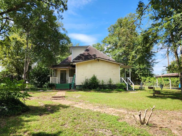 205 S 2nd Street, Logansport, LA 71049