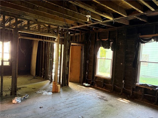 1960 W 48 Street, Cleveland, OH 44102