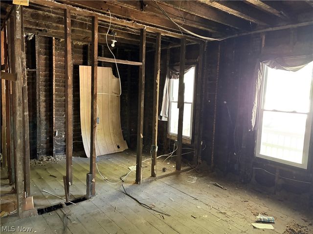 1960 W 48 Street, Cleveland, OH 44102