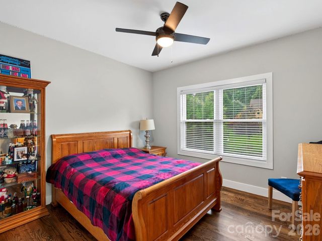 35 Meadow Haven Court, Mills River, NC 28759