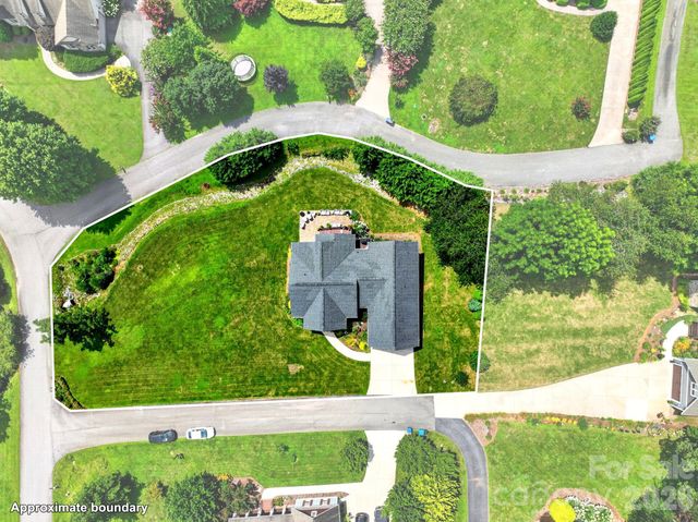 35 Meadow Haven Court, Mills River, NC 28759