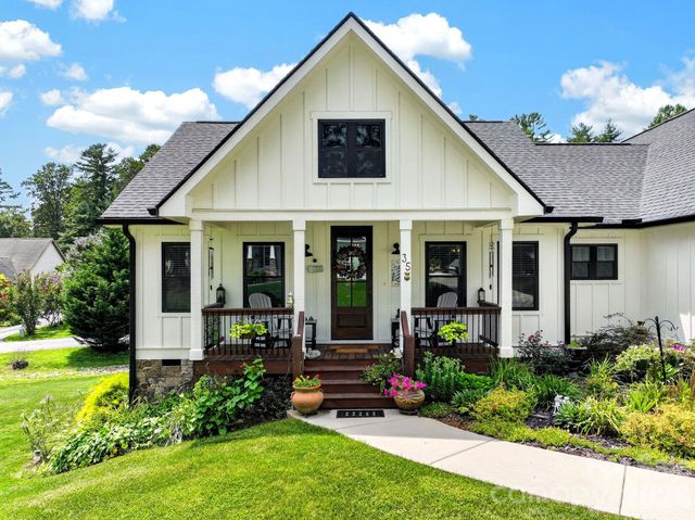 35 Meadow Haven Court, Mills River, NC 28759