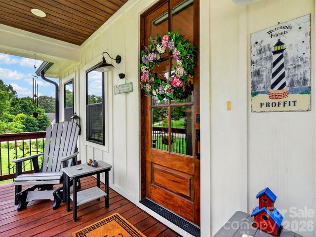 35 Meadow Haven Court, Mills River, NC 28759