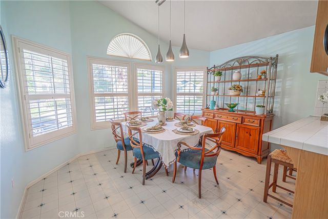 20164 Crestview Dr., Canyon Country, CA 91351