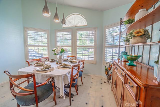 20164 Crestview Dr., Canyon Country, CA 91351