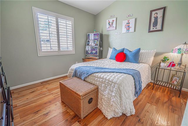 20164 Crestview Dr., Canyon Country, CA 91351