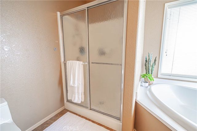 20164 Crestview Dr., Canyon Country, CA 91351