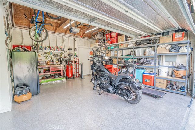 20164 Crestview Dr., Canyon Country, CA 91351