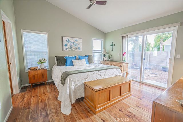 20164 Crestview Dr., Canyon Country, CA 91351