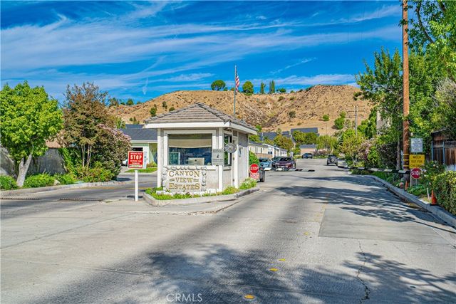 20164 Crestview Dr., Canyon Country, CA 91351