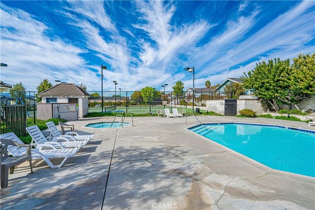 20164 Crestview Dr., Canyon Country, CA 91351
