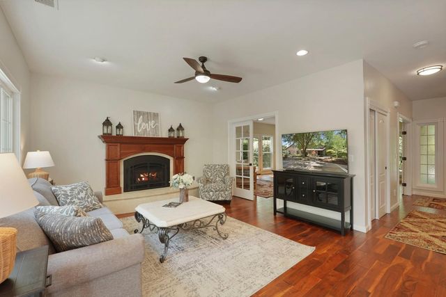 5460 Hildreth Ln, Stockton, CA 95212