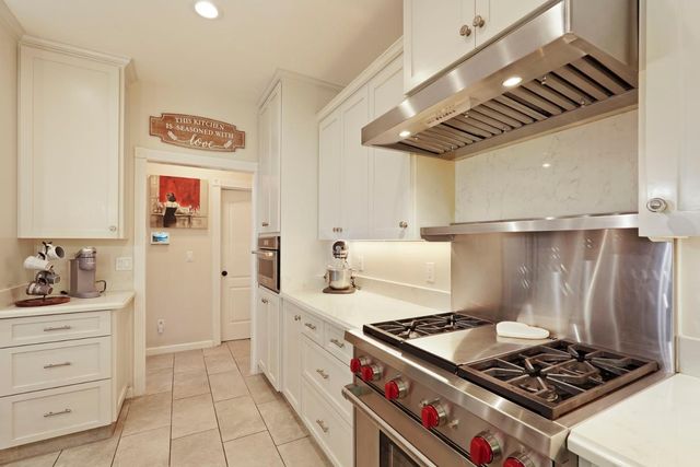 5460 Hildreth Ln, Stockton, CA 95212