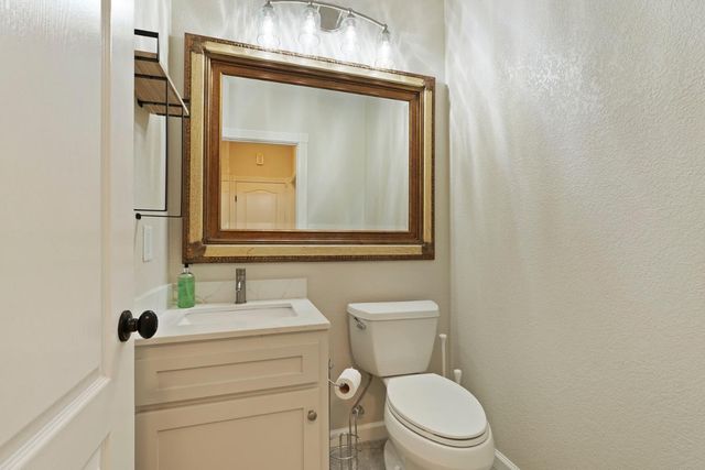 5460 Hildreth Ln, Stockton, CA 95212