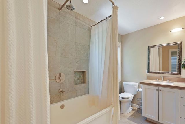 5460 Hildreth Ln, Stockton, CA 95212