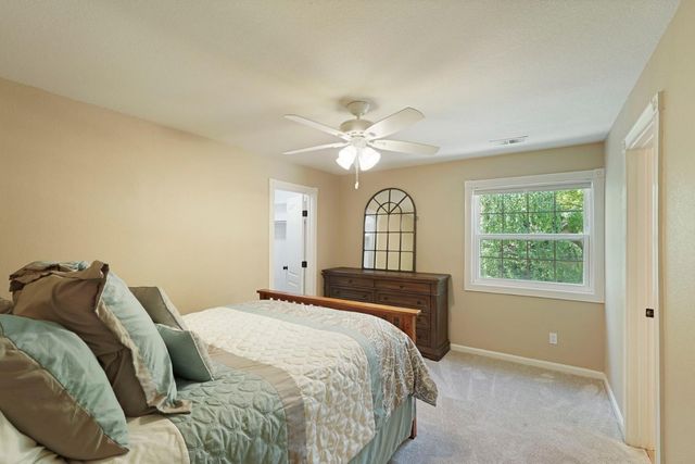 5460 Hildreth Ln, Stockton, CA 95212